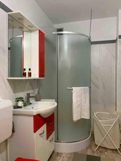 Central Apartment Muncii Area Netflix Bucureşti Eksteriør bilde